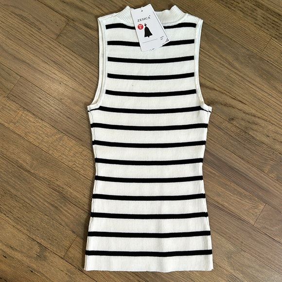 NWT Striped Shell Tank - Picture 2 of 3